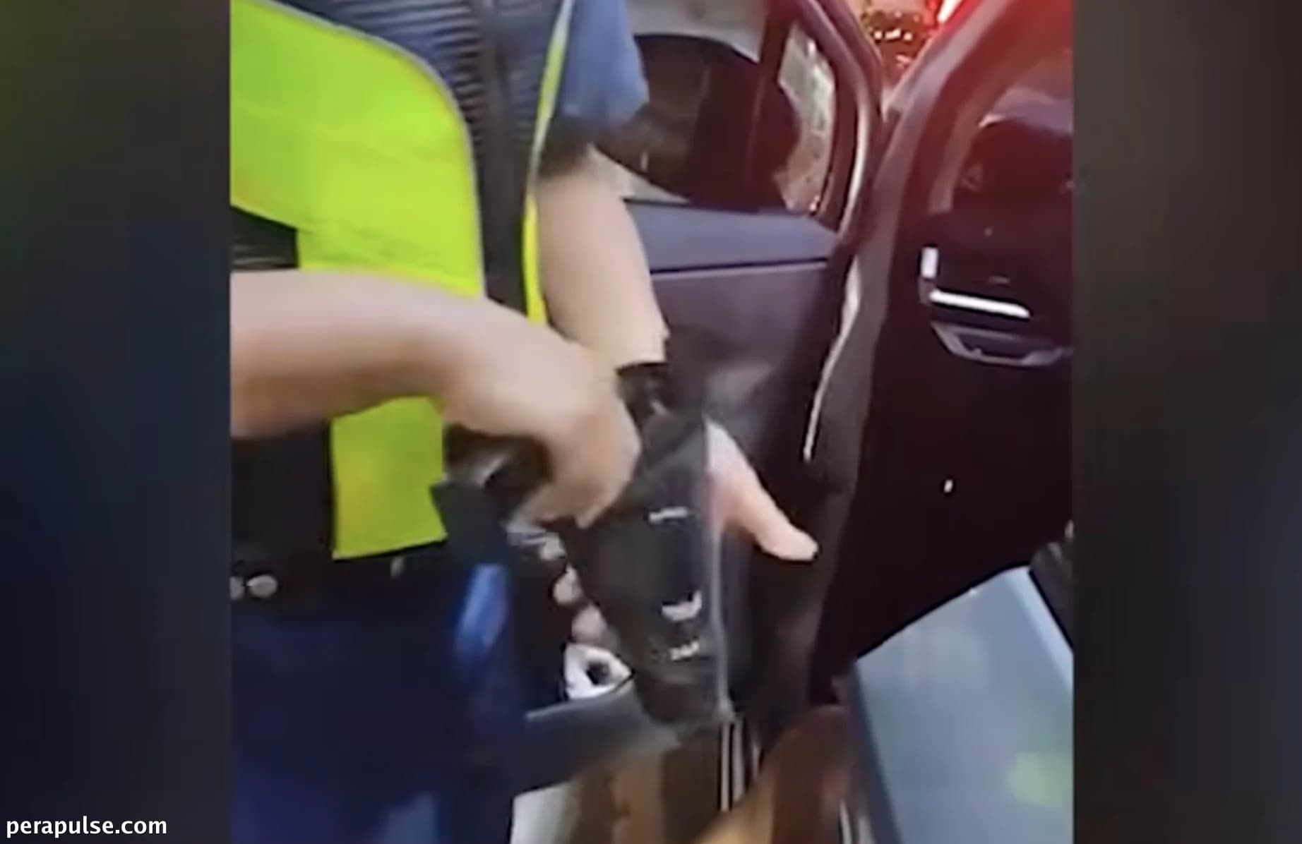 Driver ng TNVS Nagbabalak ng Legal na Aksyon Laban sa Empleyado ng NAPOLCOM Dahil sa Banta ng Baril