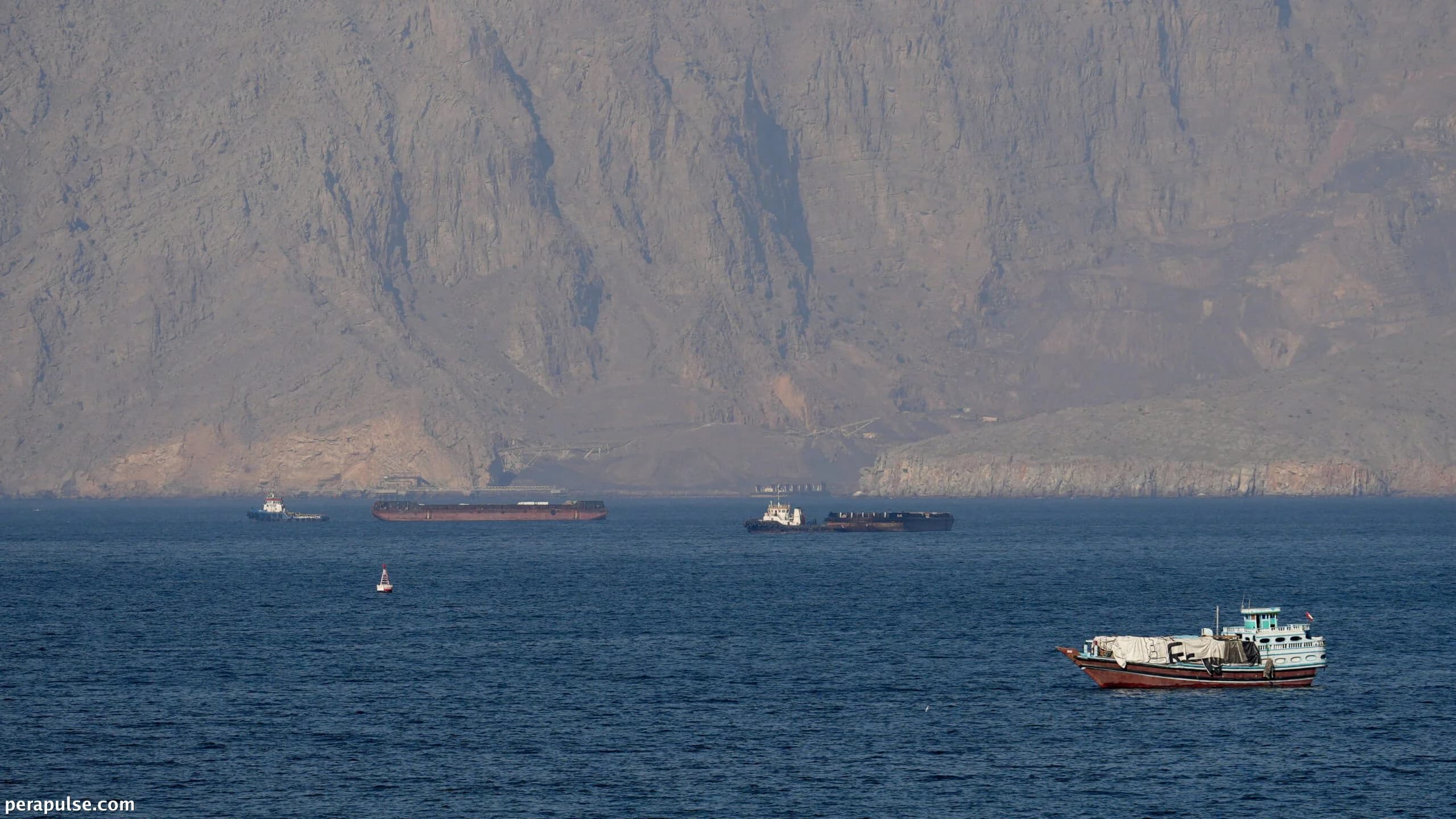 Nagbigay ng Pahiwatig si Trump sa Malapit na Kasunduan sa Iran sa Gitna ng Patuloy na Tension sa Strait of Hormuz